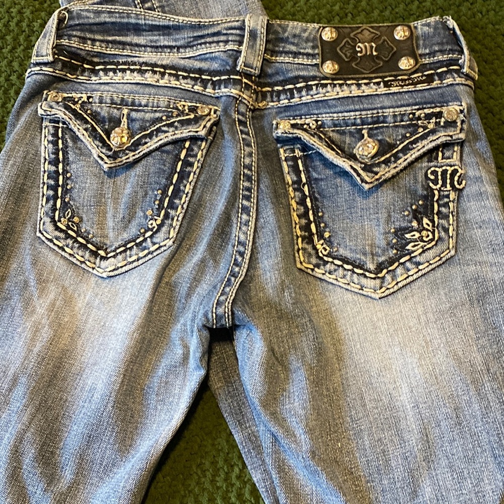 Straight size 28 Miss Me jeans